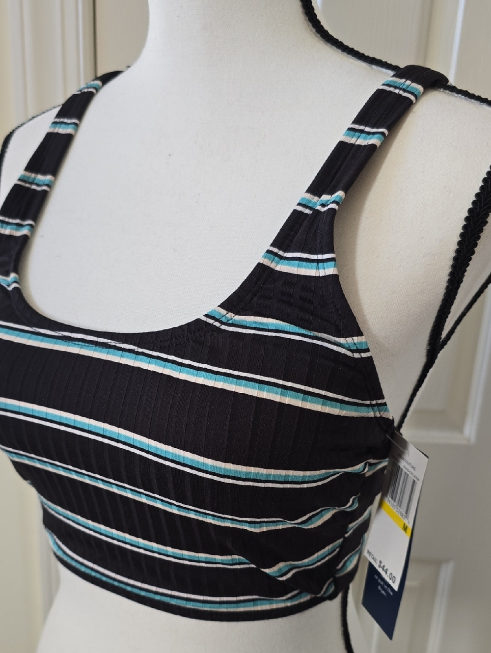AQUA-COUTURE WOMANS BLACK STRIPED BATHING SWIM SUIT TOP SIZE MEDIUM